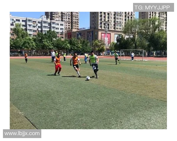 突尼斯足球球星崛起之路：从草根到国际赛场的辉煌历程