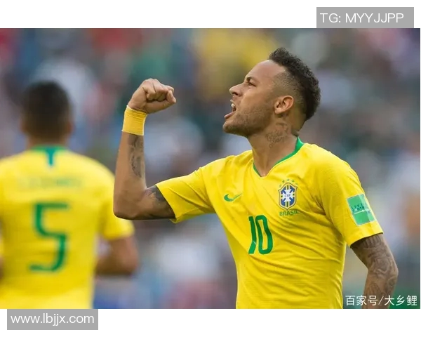 足球球星赛场饮食揭秘 助力高效竞技与最佳状态的食物选择